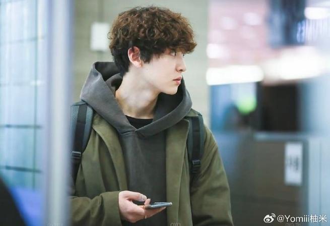 朴灿烈回应恋情后生活缩略图