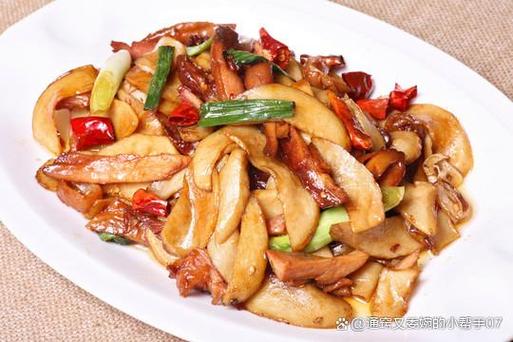 杏鲍菇炒鸡腿菇的简易做法游戏截图