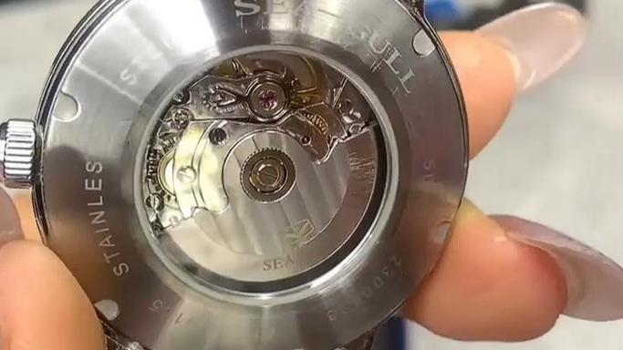 海鸥手表st18和st2130缩略图