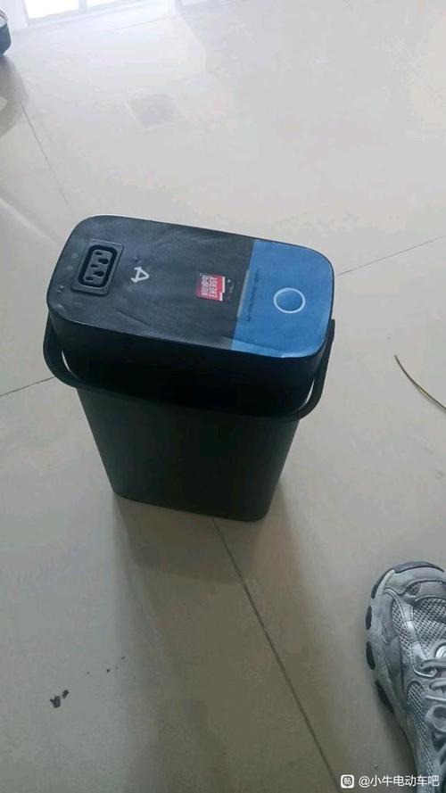 小牛电动车怎么换电池缩略图