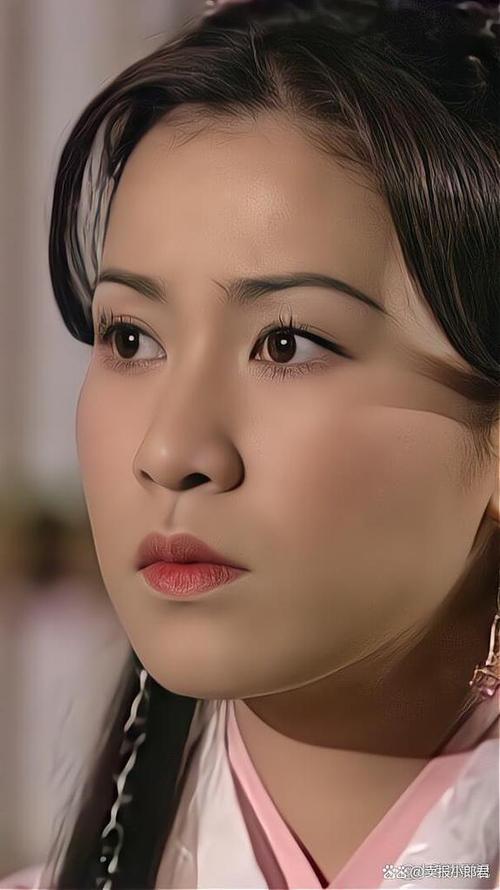周芷若扮演者佘诗曼图标