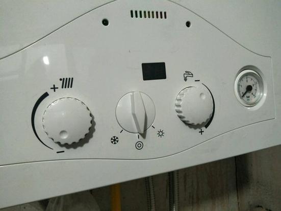 小松鼠壁挂炉调85度缩略图