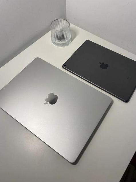 ipad深空灰色和银色哪个好缩略图