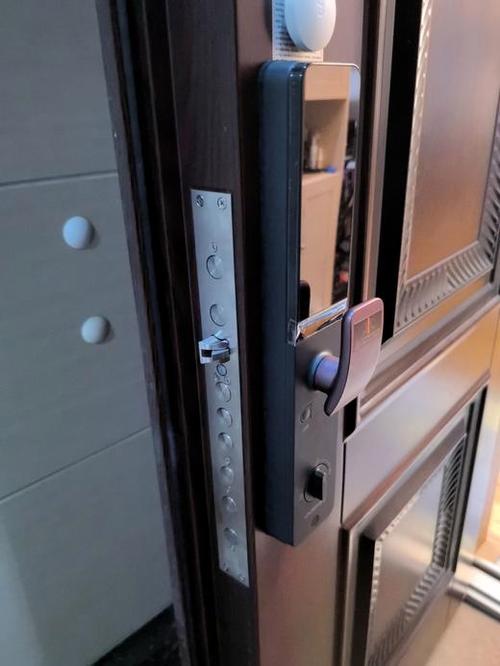 指纹锁和钥匙锁哪个更安全缩略图