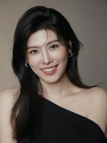 银雪演员 个人资料缩略图