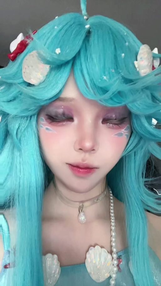 超真实人鱼cos缩略图