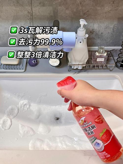 马桶一冲水就有小飞虫怎么办