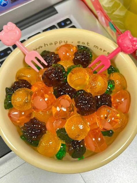 网络梗“软糖硬糖”缩略图