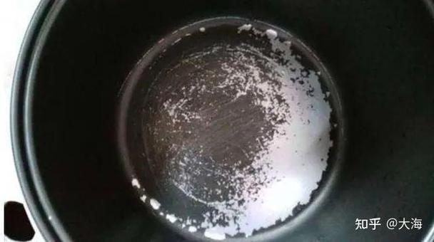 电饭煲里面的涂层掉了还能用吗游戏截图