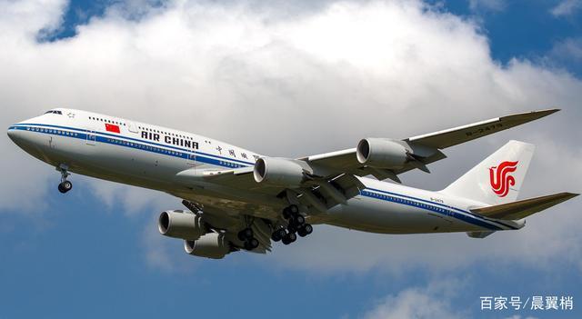 国航波音747-8i游戏截图