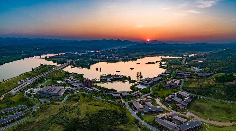 百色干部学院行政级别游戏截图