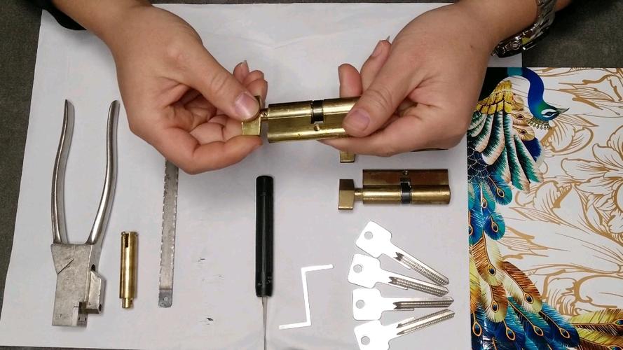 一个锁芯配几把钥匙缩略图