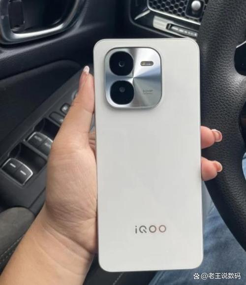 iqoo最便宜的手机缩略图