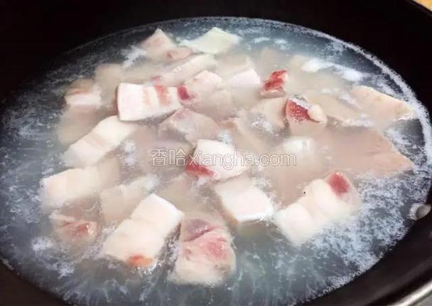 五花肉炒之前需要焯水吗游戏截图