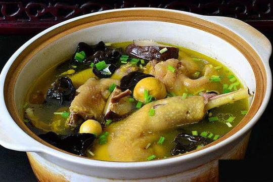 炖母鸡怎么炖好吃缩略图