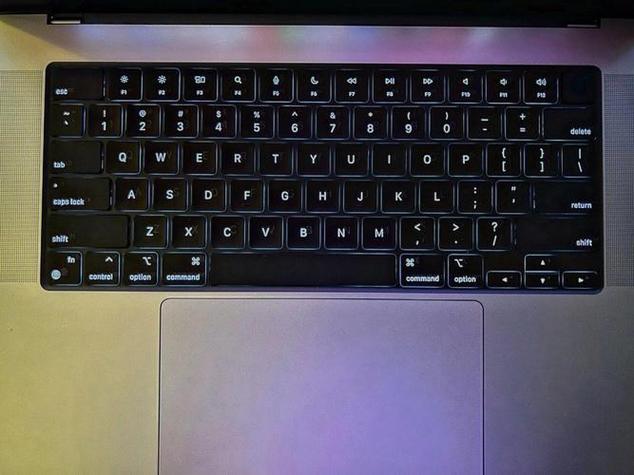怎么把苹果键盘变成黑色缩略图
