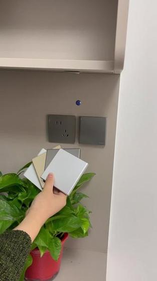墙上多余的插座怎么遮盖缩略图