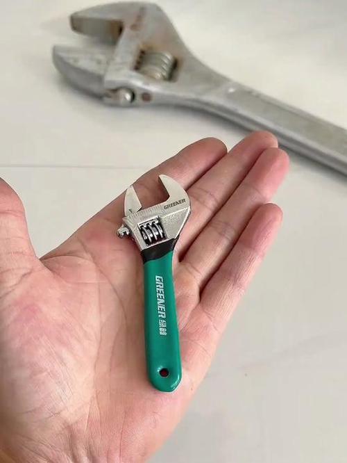 littlehelper小扳手辅助工具缩略图