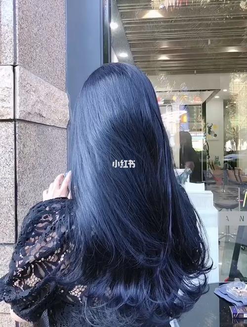 雾蓝色发色适合什么肤色缩略图