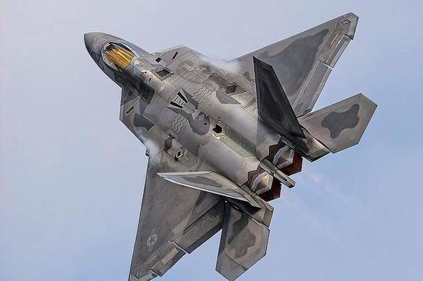 f22与f35模拟空战缩略图