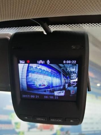 行车记录仪是一直在记录吗缩略图
