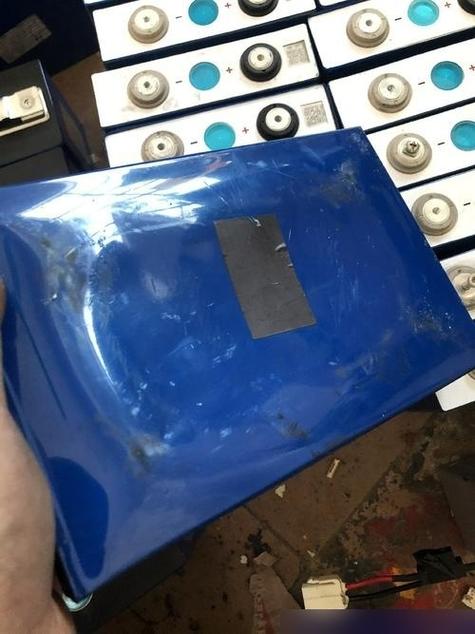 电池鼓包了还能用吗游戏截图