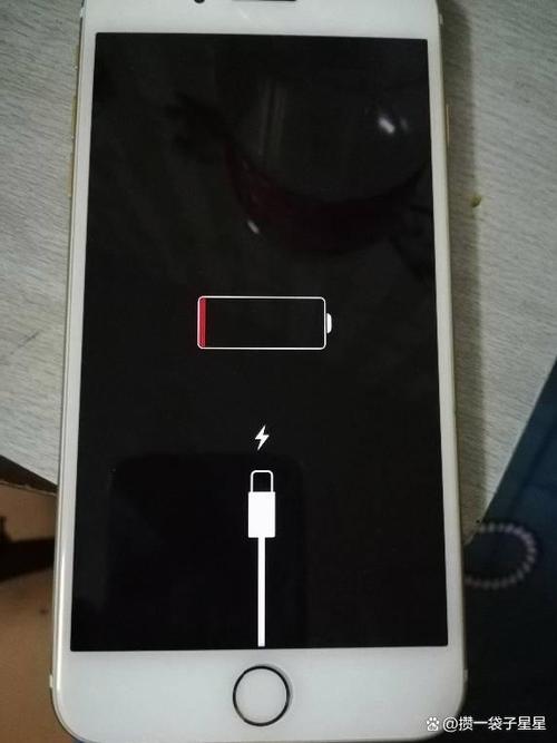 苹果手机充电突然黑屏缩略图