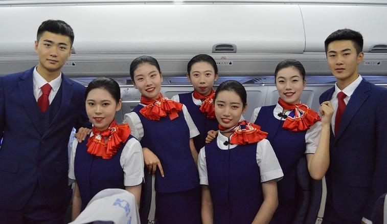 各大航空公司乘务员薪资游戏截图