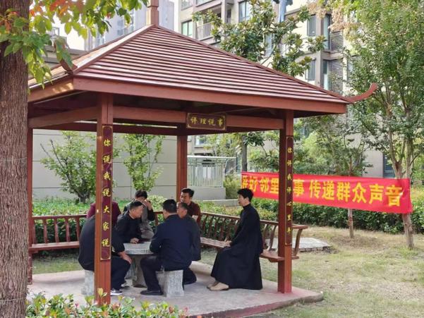 附近免费约会软件哪个好缩略图