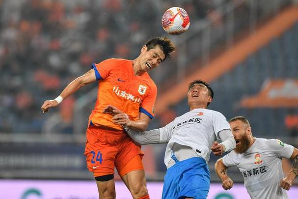 中超:泰山1-1青岛西海岸游戏截图