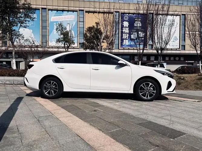 二手起亚k3建议买吗缩略图