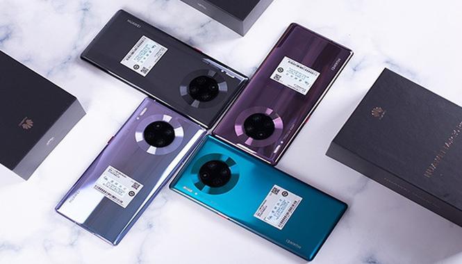华为mate30pro顶部两个孔游戏截图
