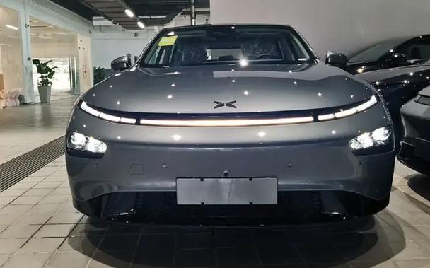 小鹏汽车缩略图