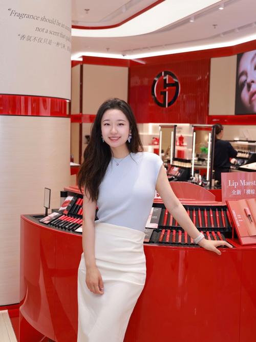爱巢商场女老板怎么攻略游戏截图