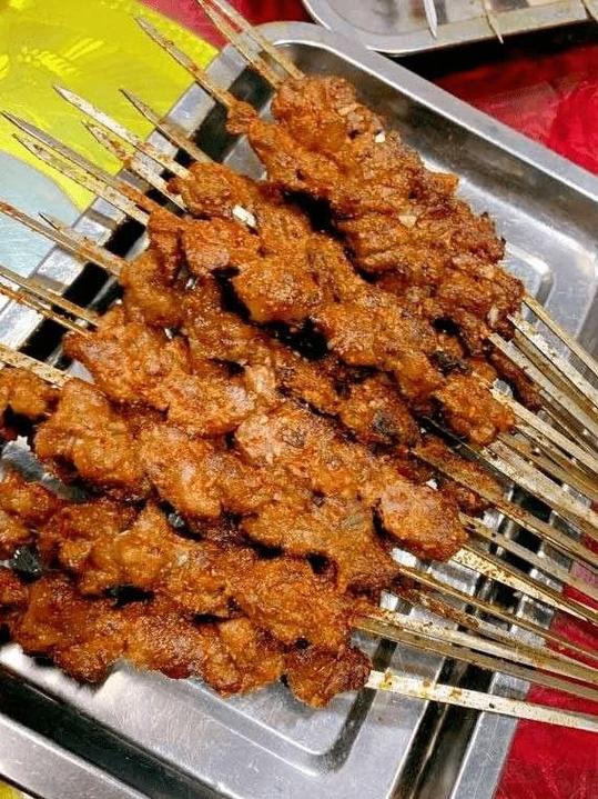 烤羊肉串隔夜还能吃么游戏截图