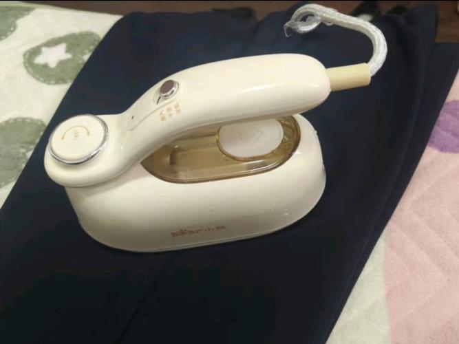 仓鼠爪子上长了个肉球缩略图