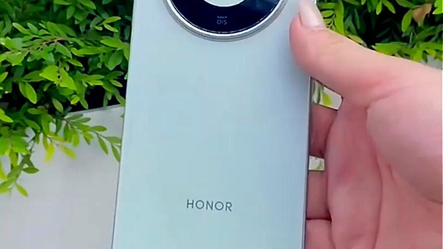 荣耀x70与荣耀x70焕新版缩略图
