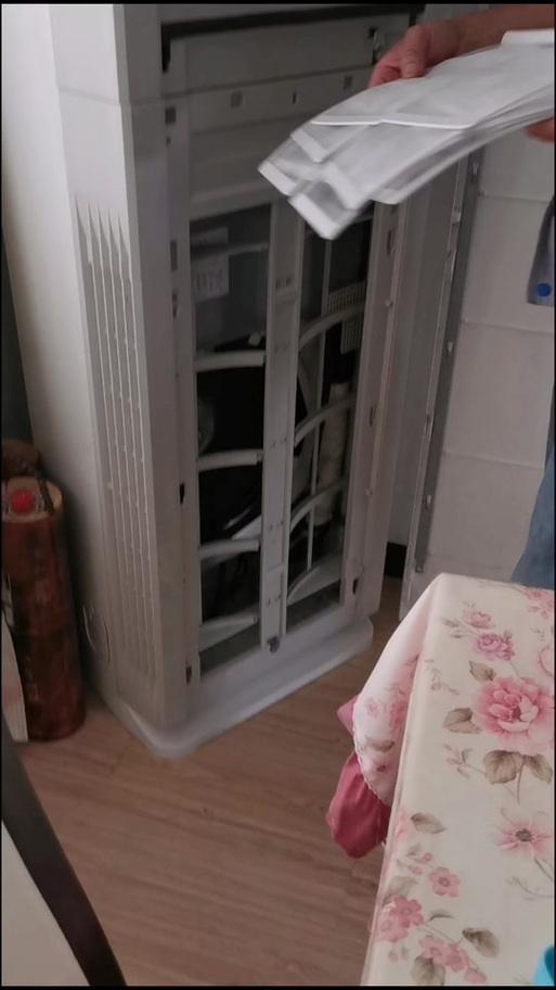 如何打开格力空调前壳缩略图