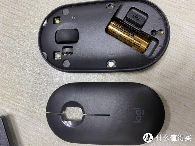 怎么打开鼠标电池盖缩略图