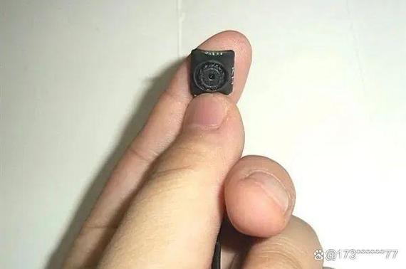 隐秘录像机破解版游戏截图