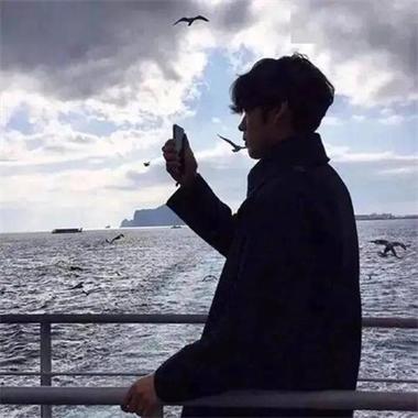 成熟一点的头像图标
