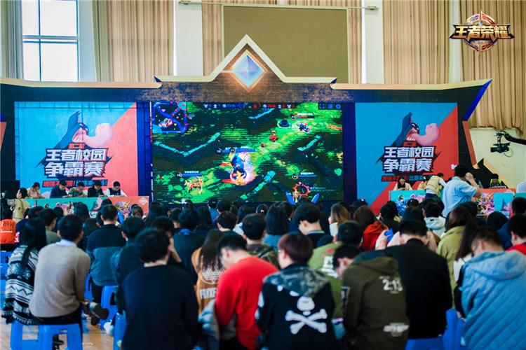 1V1校园小说缩略图