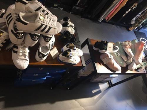 Yeezy全国实体店地址缩略图