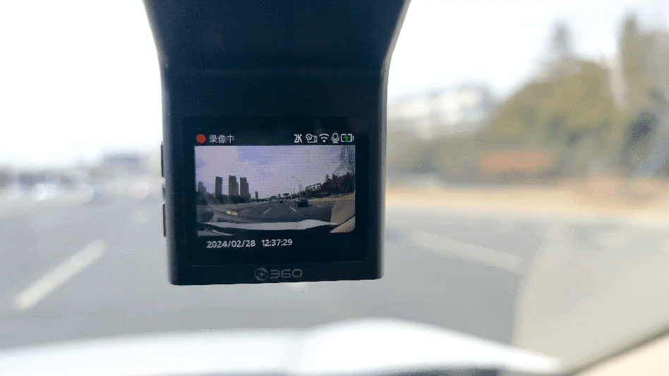 行车记录仪停车缩略图