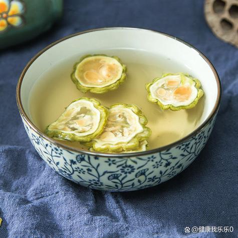 苦瓜干泡水喝有什么功效图标