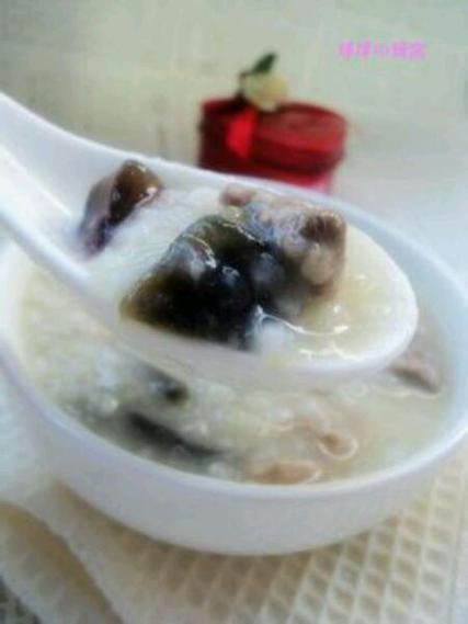 黑小米熬粥变成白色缩略图