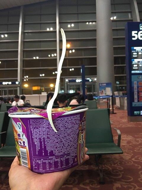 机场可以泡面吃吗缩略图