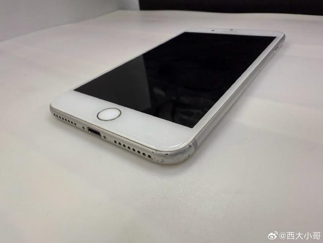 iphone7p原装屏幕多少钱缩略图