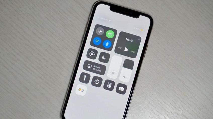 苹果x强制关机键缩略图