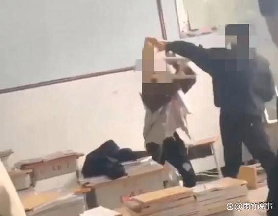 学生遭暴打缩略图